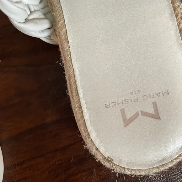 Marc Fisher slide sandals - Picture 4 of 4